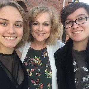 Meet your Posher, Debra